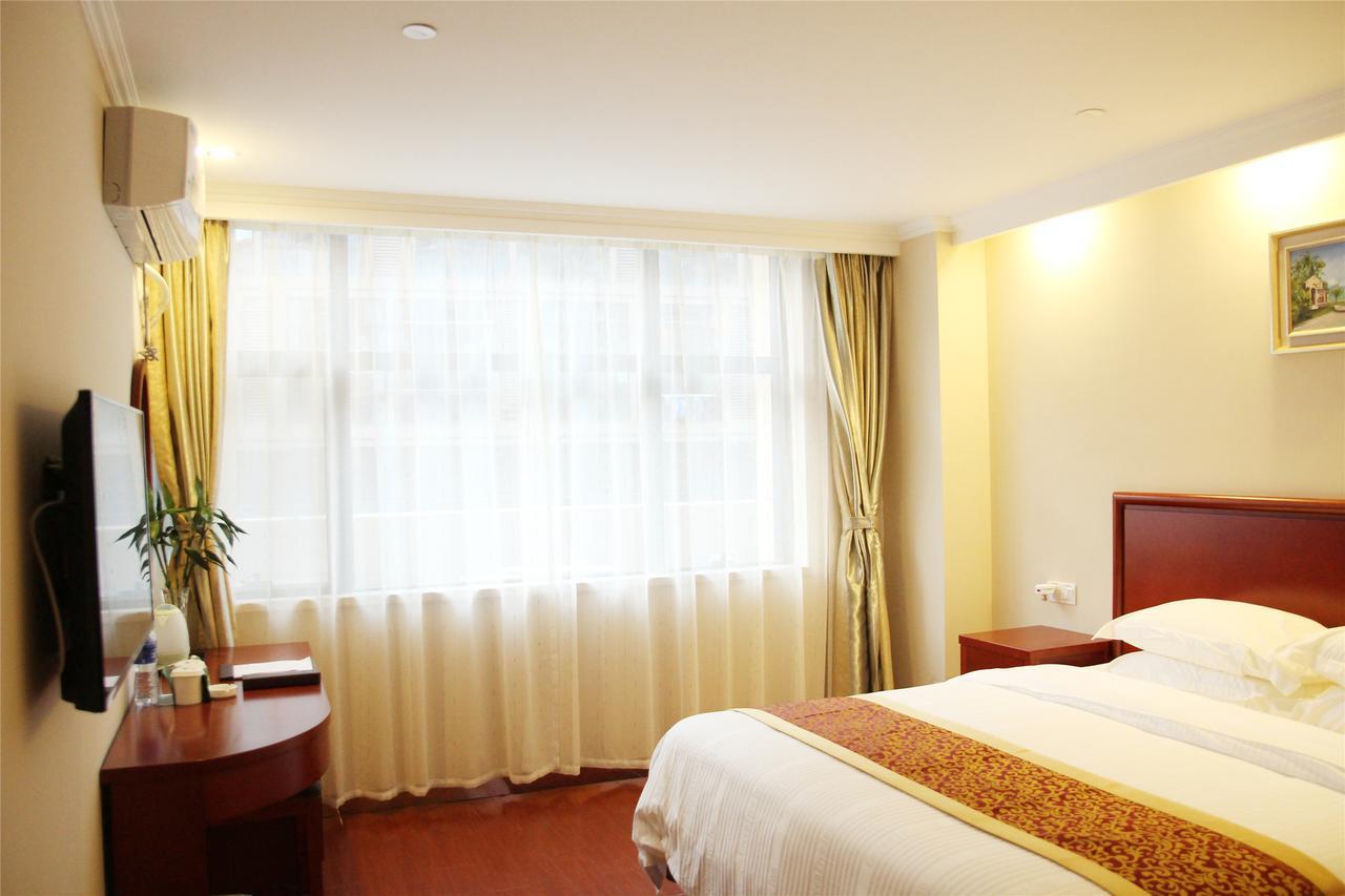 Greentree Inn Henan Qinyang Middle Huaifu Road Express Hotel Exteriör bild