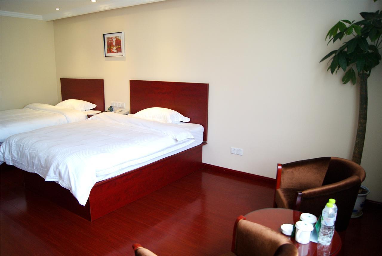 Greentree Inn Henan Qinyang Middle Huaifu Road Express Hotel Exteriör bild