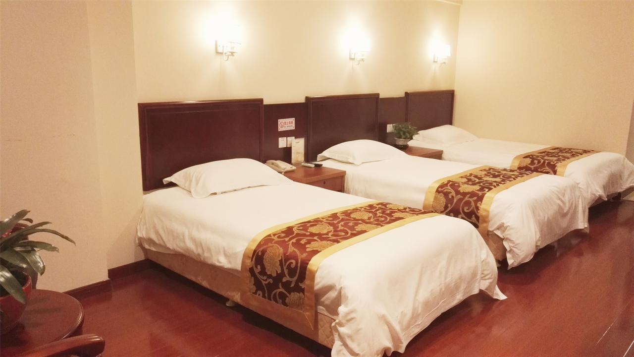 Greentree Inn Henan Qinyang Middle Huaifu Road Express Hotel Exteriör bild