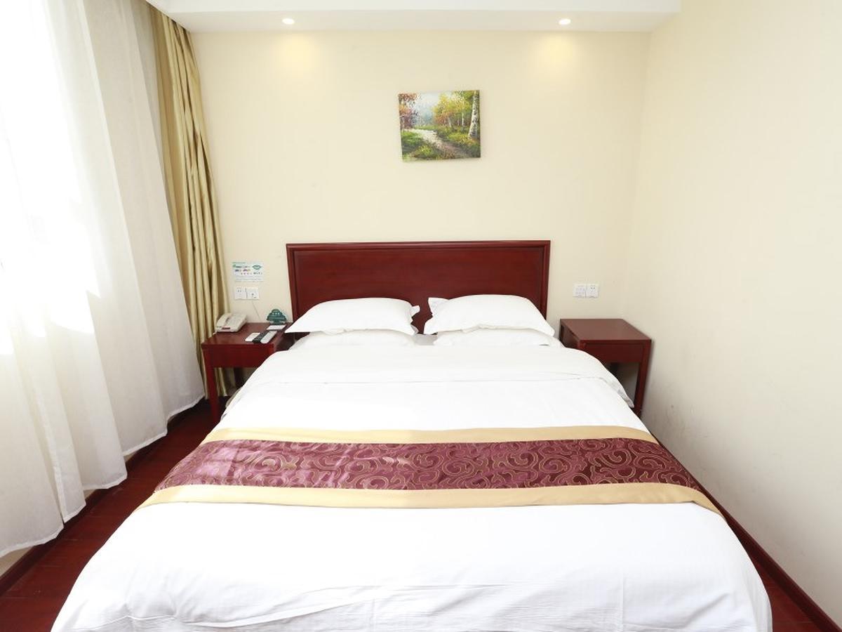 Greentree Inn Henan Qinyang Middle Huaifu Road Express Hotel Exteriör bild
